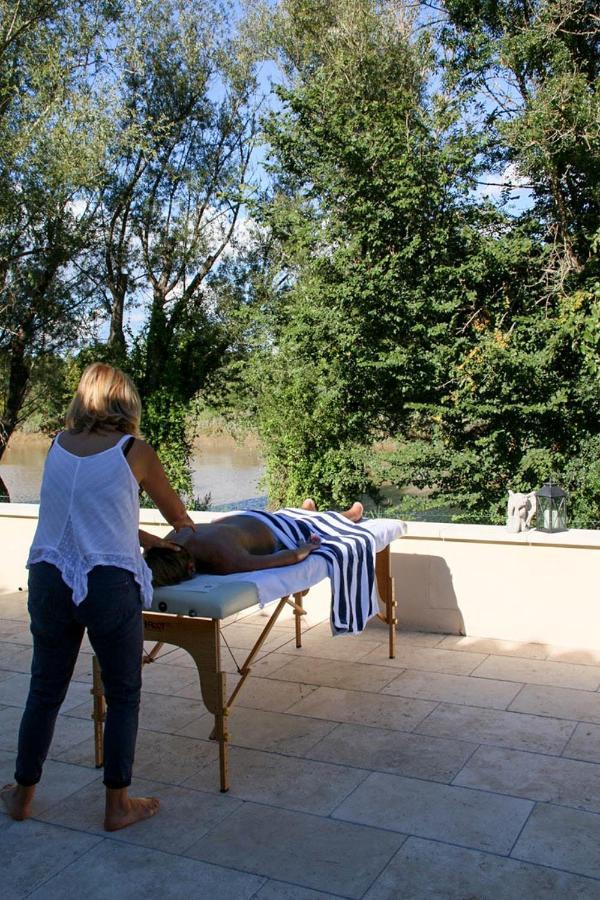 Le Bon Ami Villa Fronsac  Bagian luar foto