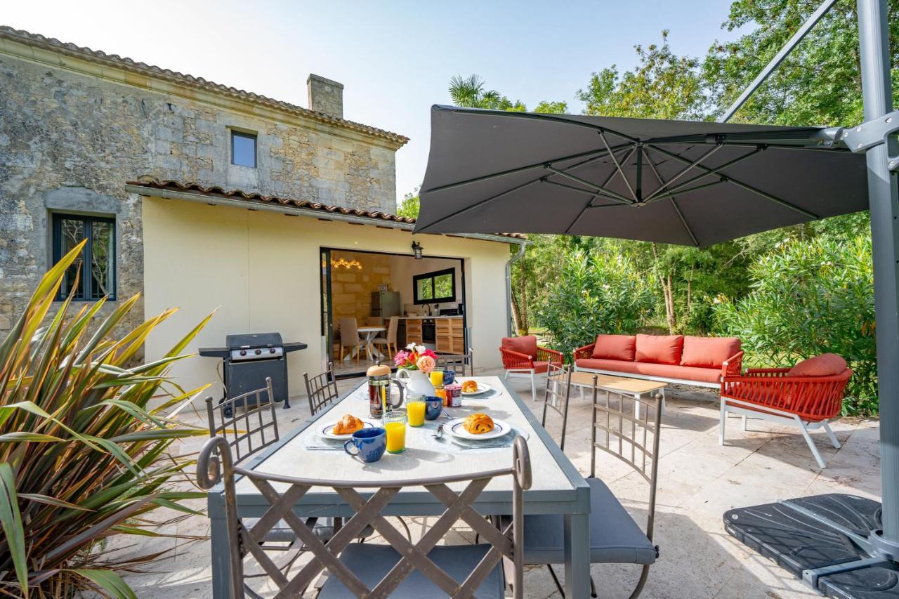 Le Bon Ami Villa Fronsac  Bagian luar foto