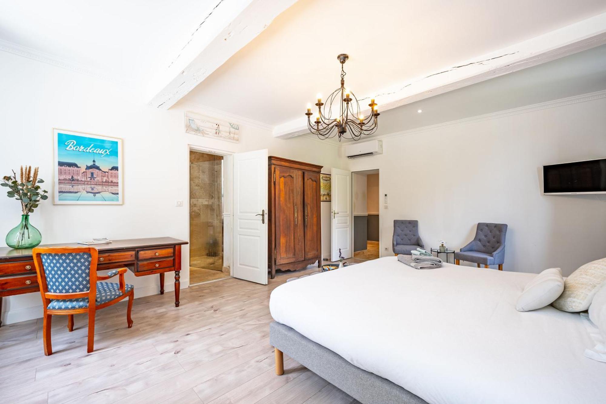 Le Bon Ami Villa Fronsac  Bagian luar foto